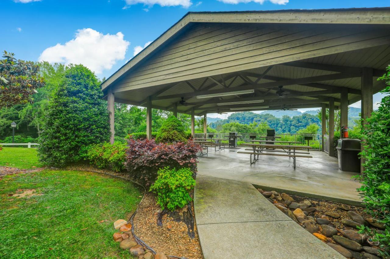 Smoky Mountain Dream Whispering Pines 641 Apartment Pigeon Forge Exterior photo